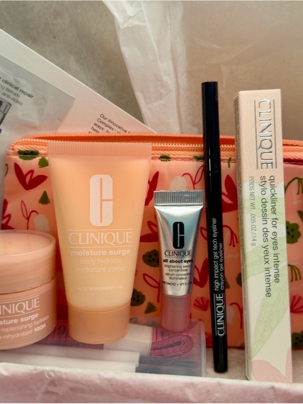 Clinique Moisture Surge Skincare & Makeup Discovery Set + Bag